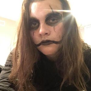 Meet your Posher, Elijah